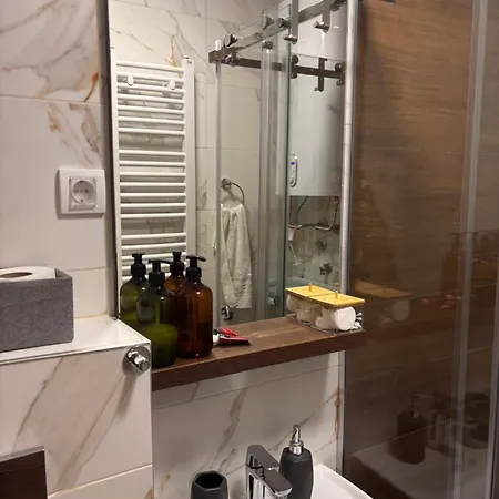 Yellow Moon Borovi Divčibare