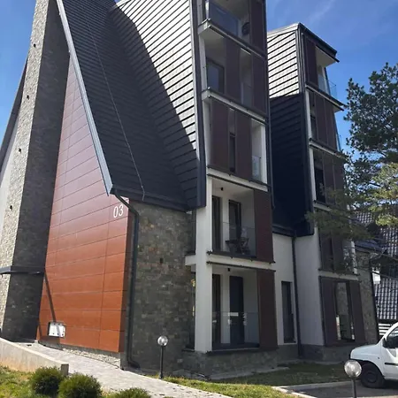 Yellow Moon Borovi Lägenhet