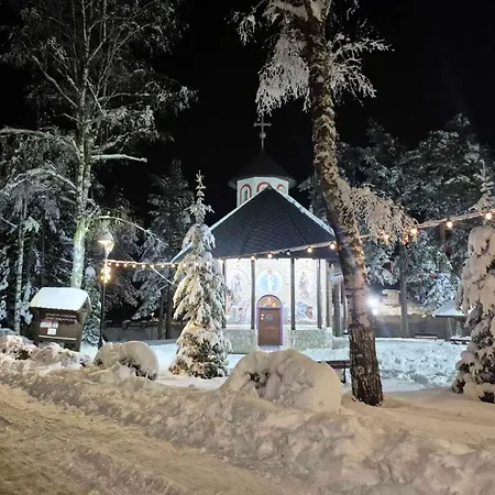 Yellow Moon Borovi شقة