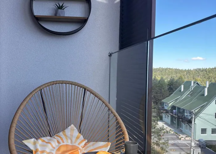 Yellow Moon Borovi * Divčibare